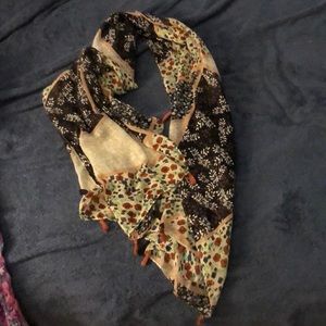 Flower print scarf
